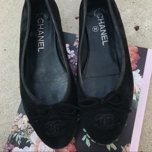 💕AUTHENTIC CHANEL CLASSIC FLATS